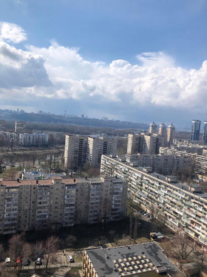 Студія З Неймовірним Краєвидом Біля М Лівобережна Ліфт Інтернет Працює Kiev Buitenkant foto