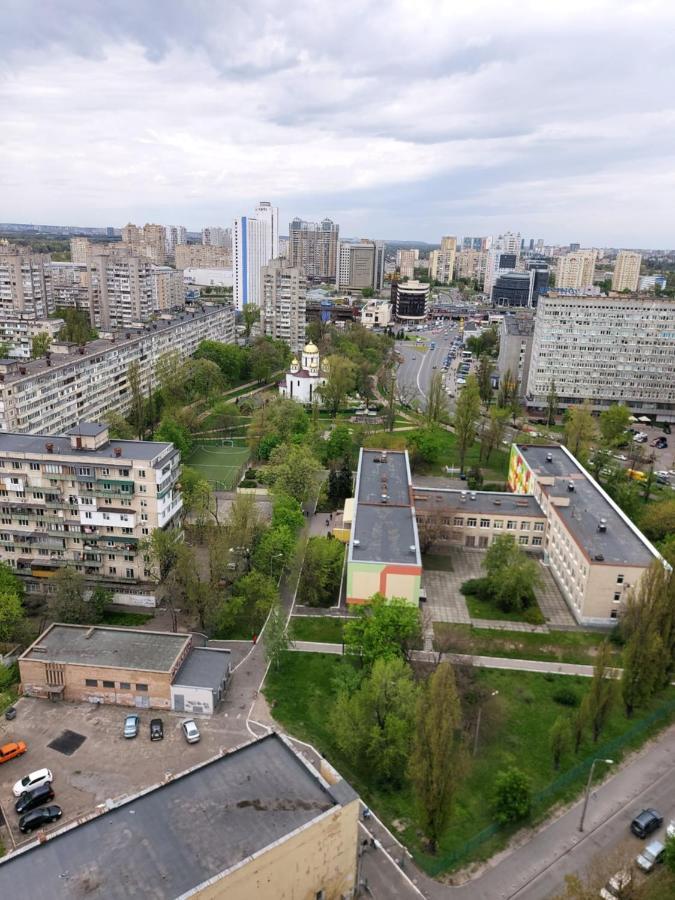 Студія З Неймовірним Краєвидом Біля М Лівобережна Ліфт Інтернет Працює Kiev Buitenkant foto